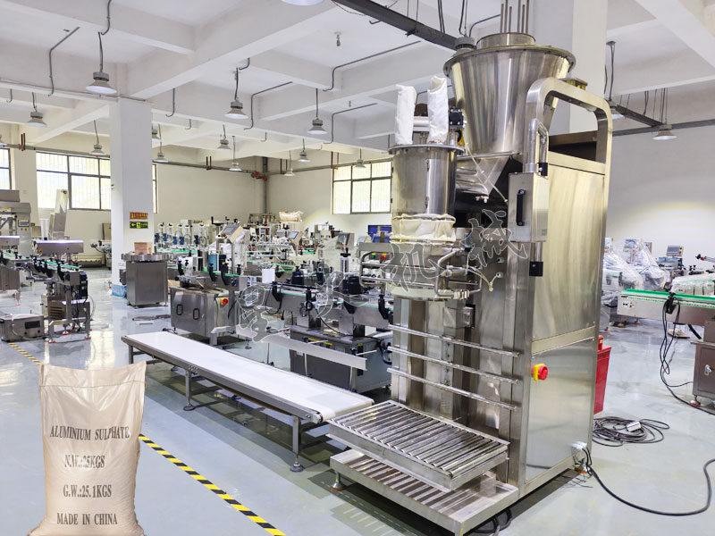 南京包裝機中的大袋粉劑稱重包裝機在25kg面粉包裝廠用途廣泛嗎？